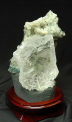 Selenit (Gipskristall) mit Calcit