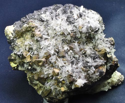 Quarz, Pyrit, Arsenopyrit auf Zinkblende