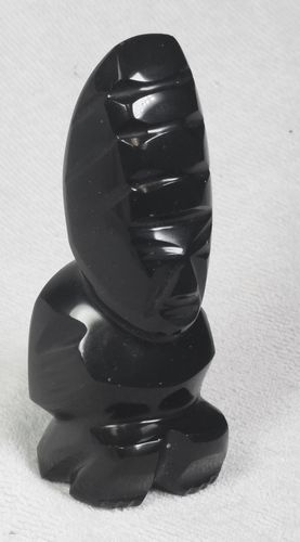 Figur aus Obsidian